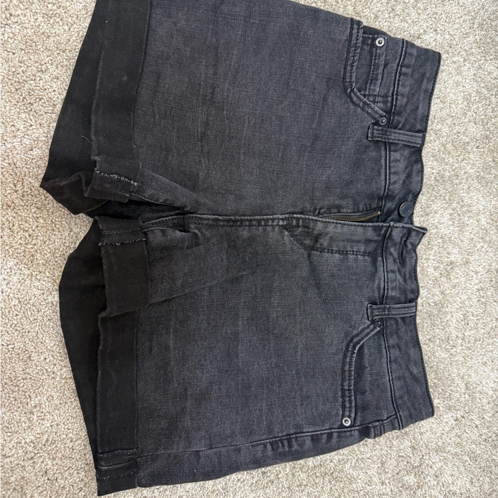 Time and Tru Women's Black Jean Shorts